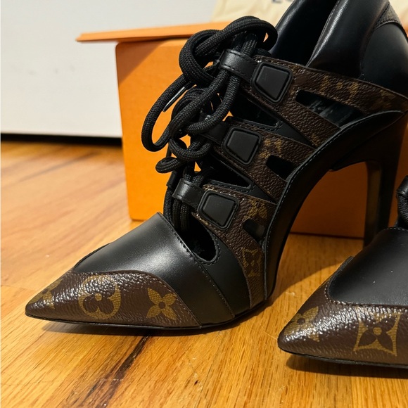 Louis Vuitton Streamline Pump Size 36.5 - Picture 3 of 9